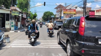 Dipasang Demi Keselamatan, Rumble Strip di Jalan Letjen Suprapto Jogja justru Diprotes