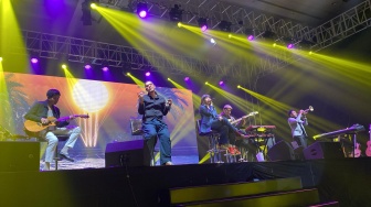 Rahasia Maliq & D'Essentials Eksis 24 Tahun: Rekam Tumbuh Kembang Personel Lewat Lagu