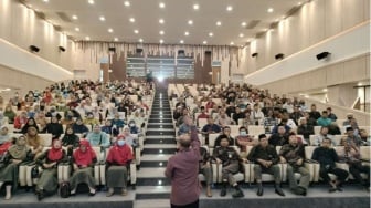 Kolaborasi MAN 2 Bantul dan UAD Sukses Gelar Seminar Parenting