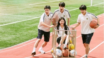 Review Drama Korea Our Beautiful Summer, Cuma 2 Episode Tapi Nyesek Nembus Layar!