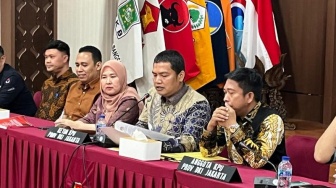 Malam Ini, Nomor Urut Tiga Pasang Cagub-Cawagub DKI Jakarta akan Diundi KPUD