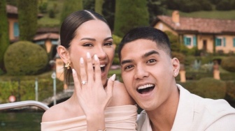 Diprank Al Ghazali Mau Minta Cincin Tunangan Balik untuk Dijual, Reaksi Alyssa Daguise Tuai Pujian