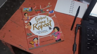 Ulasan Buku Explore, Enjoy, & Repeat Catatan Perjalanan dari 20 Negara