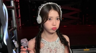 Konsernya di Seoul Stadium Viral, Ini Profil IU: Gak Cuma Jago Nyanyi Tapi Juga Pintar Akting!