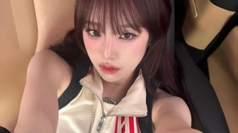 4 Rekomendasi OOTD Minimalis ala Choi Yena, Ide Tampil Modis Tanpa Ribet!