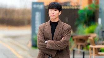 4 Alasan Lee Hyun Woo Jadi Scene Stealer di Drama Korea Cinderella at 2 AM