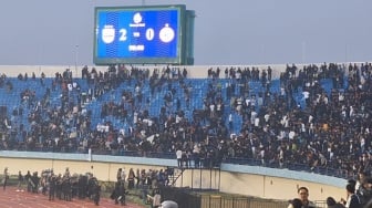 Buntut Ricuh Pasca Laga Persib vs Persija, Polisi: 1 Ditangkap, yang Lain Masih Dikejar