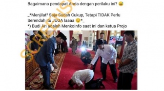 CEK FAKTA: Foto Menkominfo Budi Arie sedang Sujud Menyembah Jokowi