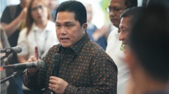 Imbas Kericuhan Suporter, Erick Thohir Kirim Peringatan Keras untuk PT LIB