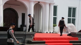 Libatkan Tim Gegana, 100 Personel Gabungan Amankan Deklarasi Pemilu Damai di Kota Tua