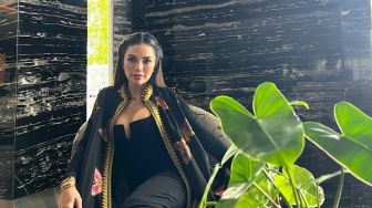 Nikita Mirzani Bandingkan Vadel Badjideh dengan P Diddy, Warganet Terheran-heran