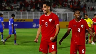 Timnas Indonesia U-20 Menang Telak, Netizen: Bola yang Nyari Jens Raven