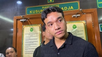 Nyesal! Fadly Faisal Akui Lalai saat Kenalkan Fuji dengan Batara Ageng