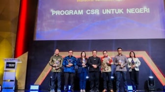 Aktif dalam Pemberdayaan Publik, BRI Dapat Penghargaan CSR untuk Negeri dalam Ajang Merdeka Award 2024