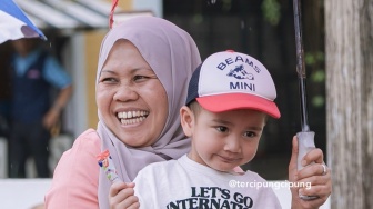 Cara Sus Rini Lepas Rindu dengan Rayyanza Bikin Kagum, Pantas Digaji Besar?