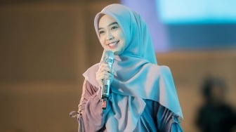 Wajah Ria Ricis Tersorot Kamera Orang Jadi Omongan, Dagu Lancip yang Diduga Oplas Cuma Filter?