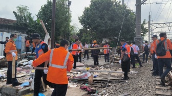 Bong Suwung Rata Tanah, 400 Petugas Terjun Sterilisasi Emplasemen Stasiun Yogyakarta