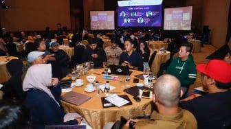 Para peserta mengikuti sesi Coaching Clinic di acara Local Media Summit 2024 di Hotel Sultan, Jakarta, Kamis (3/10/2024). [Suara.com/Alfian Winanto]