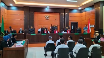 Sidang Perdana Kasus Korupsi Pengadaan Dinas Pendidikan Sumbar, JPU Sebut Negara Rugi Rp 5,5 Miliar