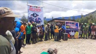 Warga 4 Distrik Di Kabupaten Paniai Sepakat Dukung MeGe Di Pilgub Papua Tengah