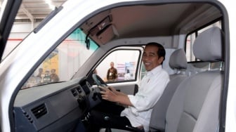 Tiket Disiapkan usai Lengser 20 Oktober, Jokowi Naik Pesawat Komersil saat Pulkam ke Solo?