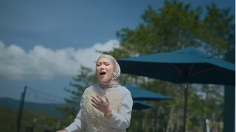 Hits Lagi Setelah Ciinan Bana, Ini Makna Lagu Minang Basarah Ka Garih Tangan