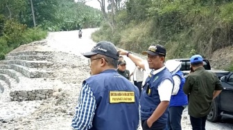 Perlancar Akses Wisata, Ruas Jalan Kuripan-Kota Agung Diperbaiki