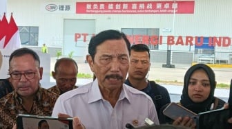 iPhone 16 Dilarang Beredar,  Luhut: Bukan Soal Teknologi Tinggi, Tapi Janji Investasi