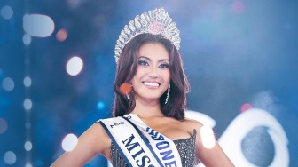 7 Pesona Ketut Permata Juliastrid, Wanita Asal Bali Pemenang Miss Cosmo 2024