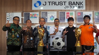 Perkuat DPK, J Trust Bank Bidik Nasabah dari Suporter Sepak Bola