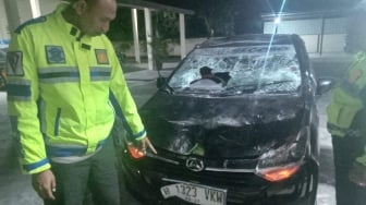 Tabrak Lari Hantam Dua Motor di Sleman, Mobil Pelaku Rusak Diamuk Massa