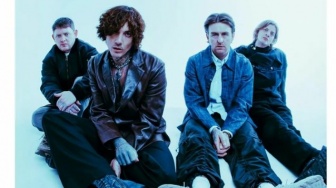 Lagu 'Mother Tongue' BMTH: Cinta yang Tak Dapat Diungkap Melalui Kata-Kata