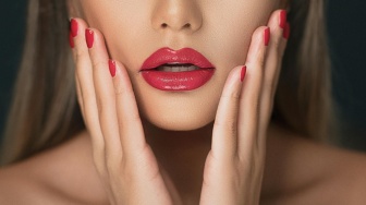 5 Rekomendasi Lip Tint Under Rp50 Ribu, Bibir Merona Gak Harus Mahal!