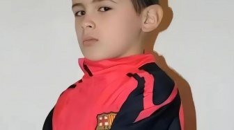 Bocah yang Pakai Jaket Barcelona Ini Kini Sudah Kantongi 10 Caps di Timnas Indonesia