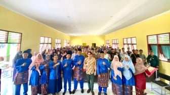 Bahas Parenting di Era Digital, SMAN 13 Tebo adakan Seminar bagi Wali Murid