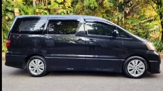 Intip Harga Bekas Toyota Alphard Generasi Pertama, Pilihan Mewah Tak Perlu Mahal