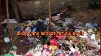 Gunung Tapak Jadi Korban, Wisatawan Buang Sampah Sembarangan