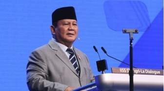 Kurang 24 Jam Menuju Pelantikan, Prabowo Pamer Foto 7 Presiden RI Terdahulu