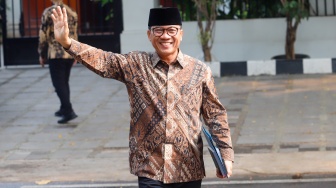 Yandri Susanto Buat Undangan Haul dan Tasyakuran Pakai Kop Surat Menteri, Bolehkah?