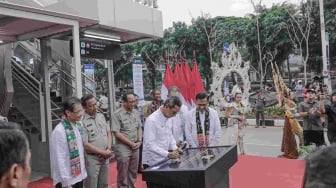 Heru Resmikan JPO Southgate-Tanjung Barat, Hubungkan Mal Dan Stasiun