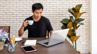 Bisa Dilakukan Sambil Rebahan, Ini Lowongan Kerja Freelance Online dari Rumah