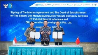 IBC dan Unit Bisnis CATL Berkolaborasi Bangun Perusahaan Produsen Sel Baterai