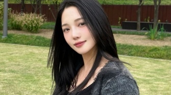 Tampil Keren Lewat 4 Ide OOTD Edgy ala Roh Jisun fromis_9 yang Harus Kamu Coba