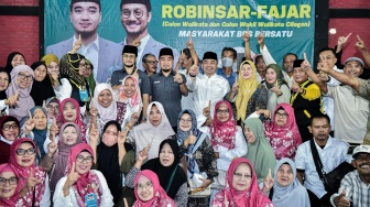 Dialog dengan Warga BBS Cilegon, Robinsar-Fajar Tawarkan Solusi Pemodalan dan Pengangguran