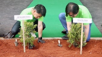 Lebih dari Sekadar Inisiatif Penghijauan Lingkungan, Ini Makna Simbolis di Balik Menanam Pohon