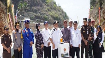 Resmikan Pelabuhan Perikanan Gesing Gunungkidul, Paku Alam: Diharap Bisa Turut Berperan dalam Pelestarian Area Pesisir