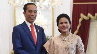 Anak Chef Arnold Tanya Asal-usul Orang Jahat ke Jokowi, Reaksi Iriana Jadi Sorotan: Mukanya Tegang Banget