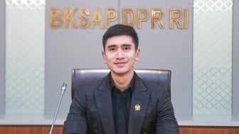 Beda Pendidikan Verrell Bramasta dan Gibran Rakabuming, Public Speaking Dibilang Lebih Moncer dari Wapres