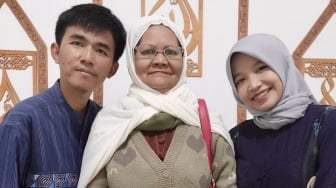 Istri Tiko Kerja Apa? Profesi Menantu Ibu Eny Sukses Bikin Feni Rose Terkagum-kagum: Masya Allah