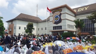 Minta Kasus Penusukan Santri di Jalan Prawirotaman Diusut, Ribuan Santri Datangi Mapolda DIY